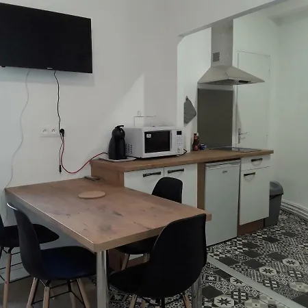 Les Regrattiers Apartment